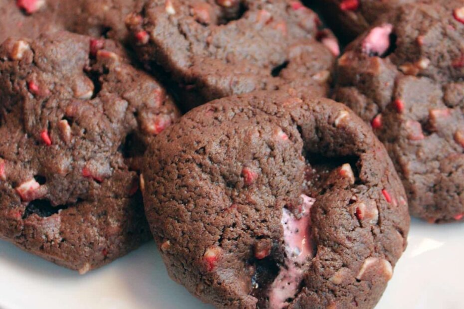 Chocolate Peppermint Marshmallow Cookies 30