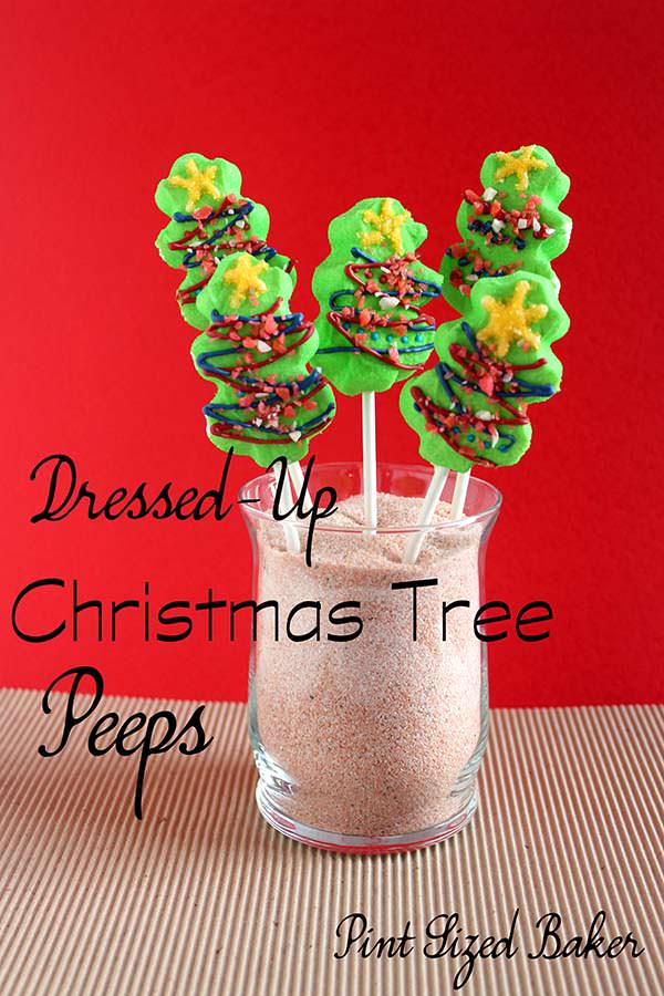 These Dressed Up Peep Pops are perfect for children to decorate as a fun Christmas activity! I think they will great however you decide to decorate them!