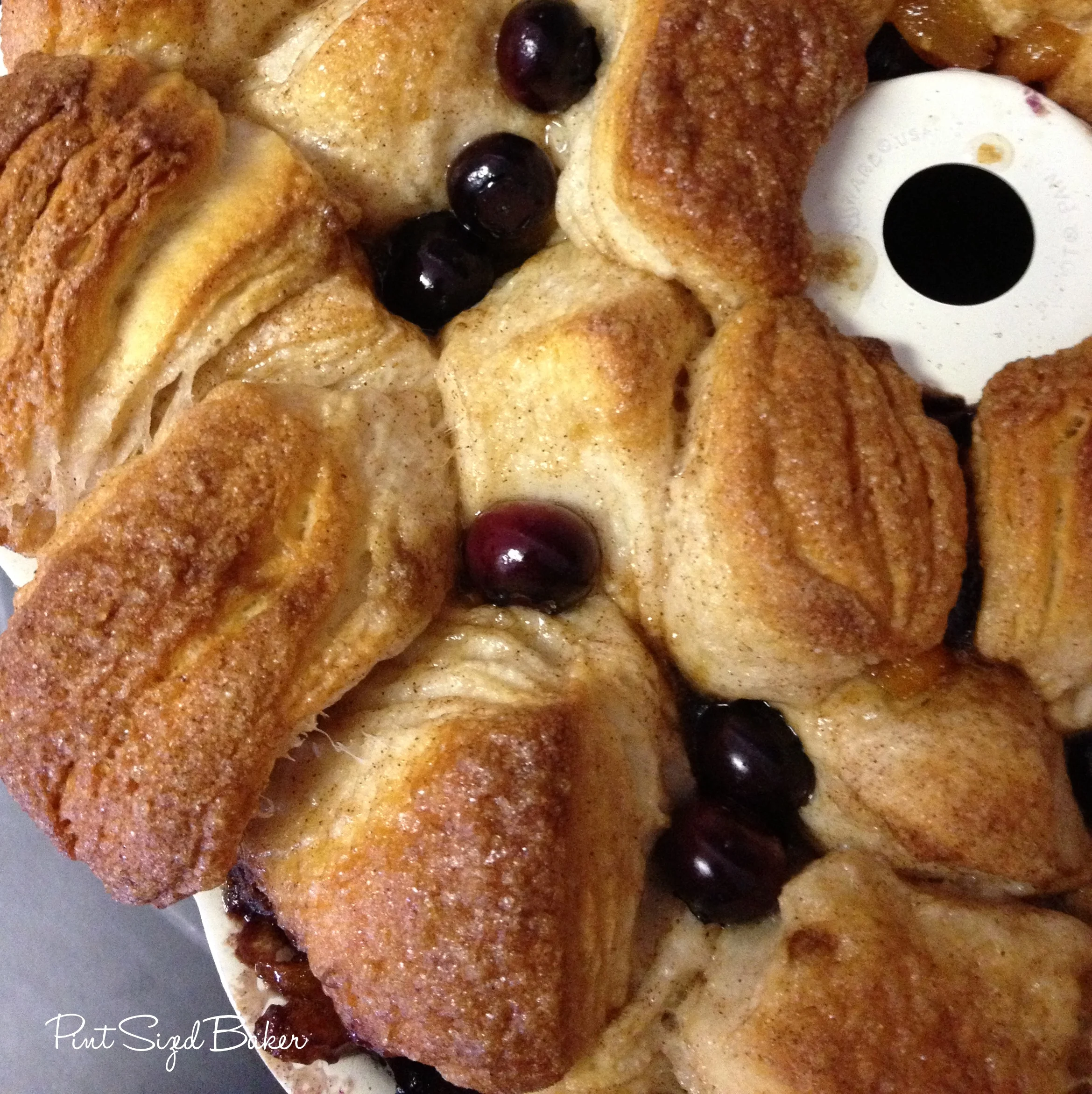 PS Apricot and Bluberry Monkey Bread 5