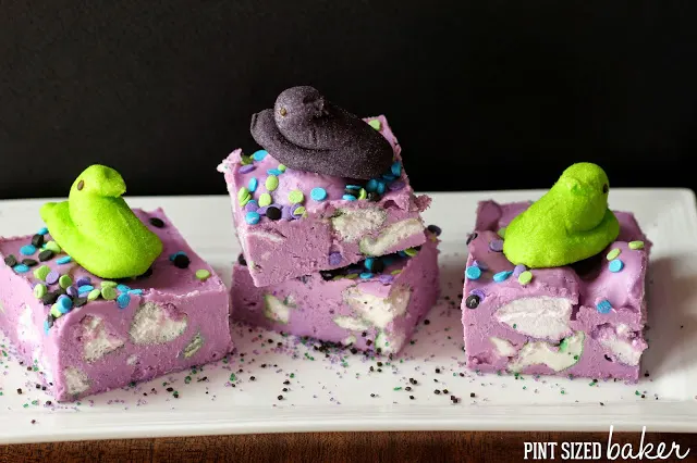 Pint Sized Baker: Peeps #Halloween Fudge @Peepsandcompany #Holiday #Marshmallow