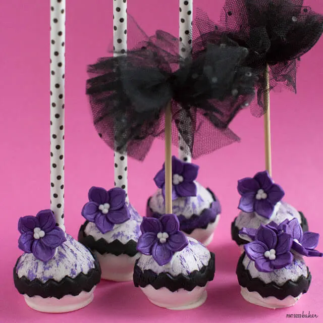 Perfectly Poised Posies on stunning Cake Pops! Perfect for a fashionable party and done in no time!