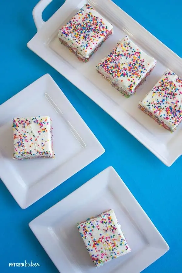 No one can resist rainbow sprinkles! These Fruity Pebbles Bars are full of color and so fun to eat! The kids love them!