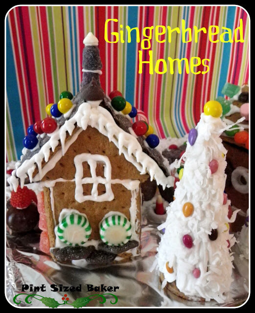 Gingerbread Graham Cracker Houses