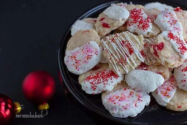 This holiday season, enjoy some sweet Shortbread Cherry Cookies dipped in white chocolate. They were so yummy!