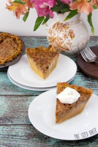 The perfect dessert for you holiday celebrations. A Pumpkin Pecan Pie with the great flavor of both pies!