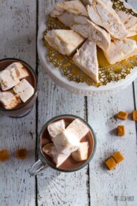 Homemade marshmallows with a ribbon of salted caramel. The perfect marshmallows for your hot chocolate.
