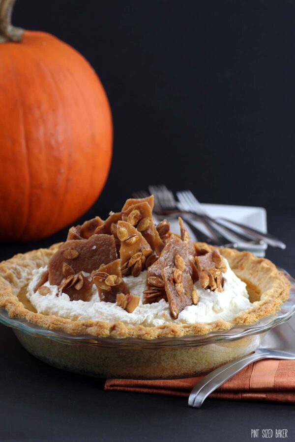 Thanksgiving Pumpkin Pie - Pint Sized Baker