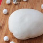 Make you own homemade White Chocolate Marshmallow Fondant for you cakes and cupcakes.