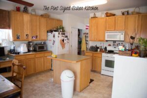 Welcome to the Pint Sized Baker Kitchen. I'm going to renovate my kitchen!