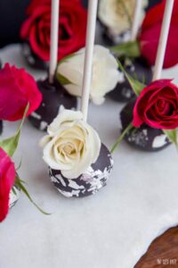 With Wedding Season in full swing, you'll love these easy and beautiful Real Rose Cake Pops that will blow your guests away!