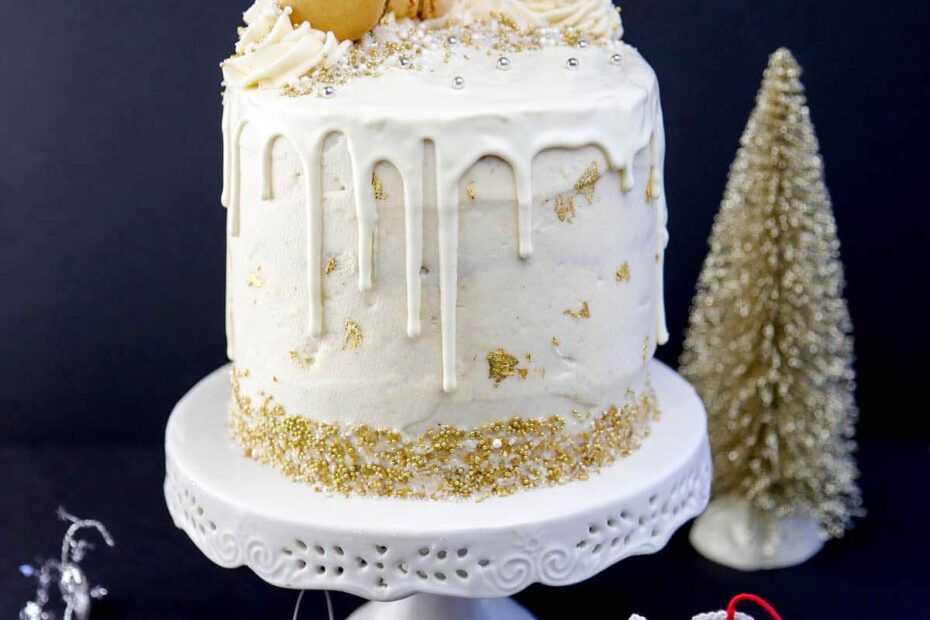 This Easy Eggnog Christmas Cake and Frosting is for all Eggnog lovers out there. It's super quick to make with yellow cake mix and a jug of Eggnog.