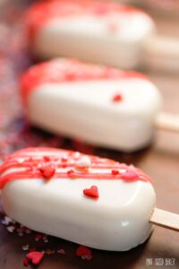 The latest cake pop trend is cake popsicles! So easy to make and fun to share!