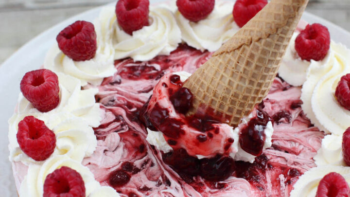 Raspberry Ice Cream Pie 2a
