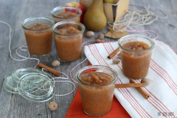 Spice Apple Pear butter in glass small glass storage containers to share with friends.