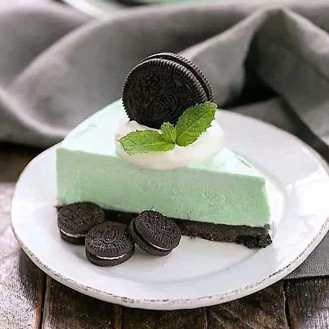 Frozen Grasshopper Pie with an Oreo Crust Mint lovers will swoon with every bite of this frozen dessert 2 1 1 Copy