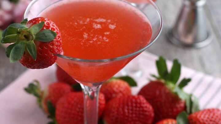 Fresh Strawberry Martinis 3