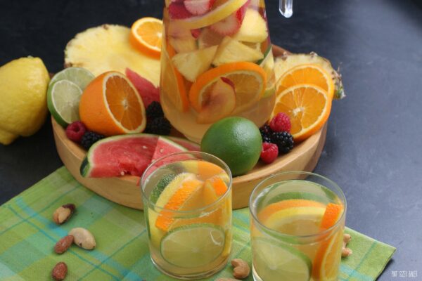 White Citrus Sangria Recipe 2