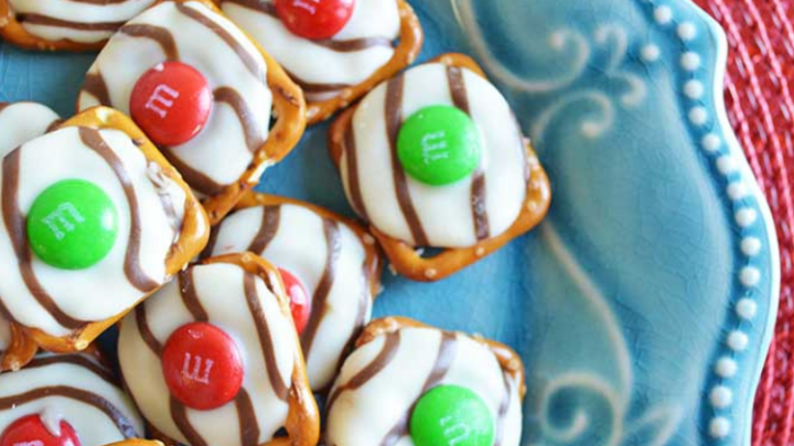 Image for Hugs Pretzels – The Perfect Christmas Treat!