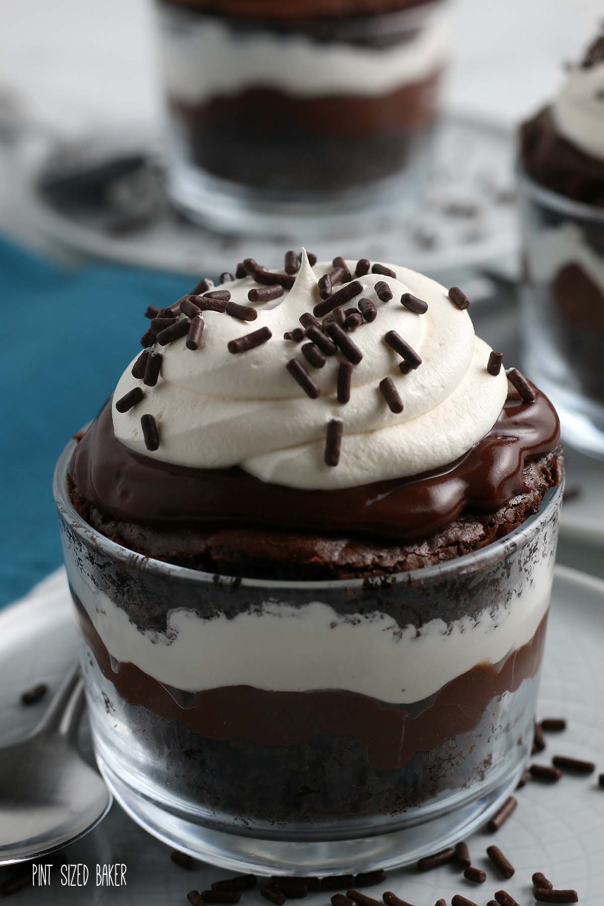 Super Easy Easy Chocolate Pudding Trifle Cups • Pint Sized Baker