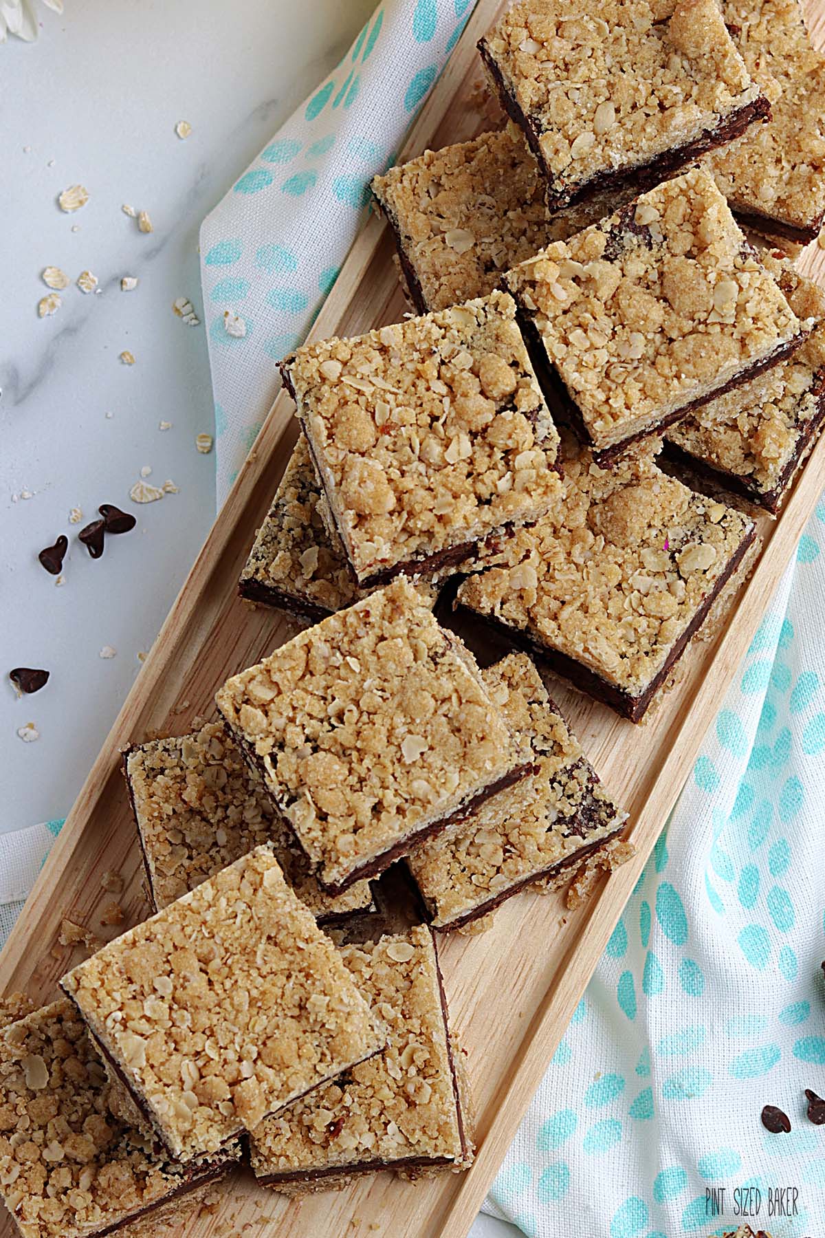 Oatmeal Fudge Bars Recipe + Video • Pint Sized Baker
