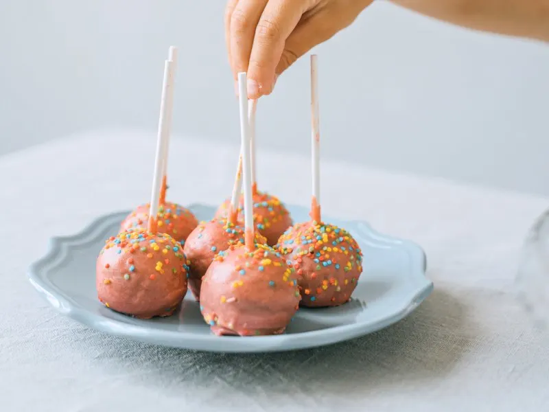 bottomed-cake-pops-how-to