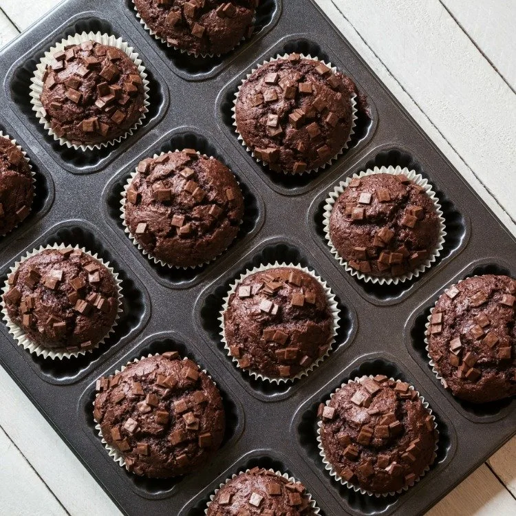 Chocolate Chunk Muffins FEATURED photo 1