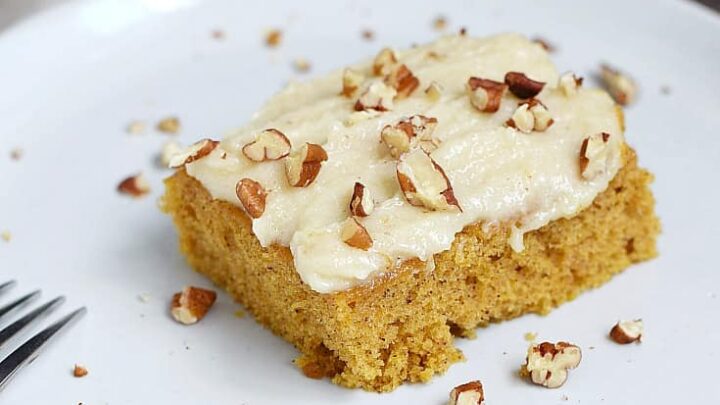 These Pumpkin Spice Bars have a cake like texture and are topped with a maple frosting and toasted pecans cookingwithcurls.com 1