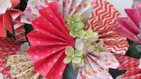Image for Colorful Spring Wreath Using Pretty Papers