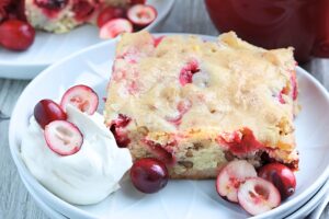 cranberry-cake-holiday-recipe