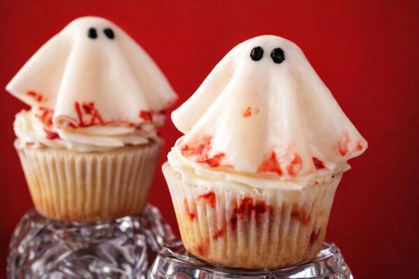Ghost mini cupcakes close up